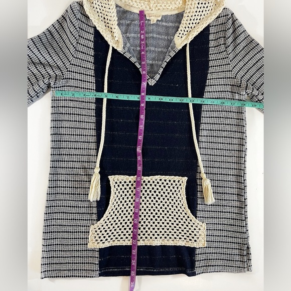 Hem & Thread blue and beige crotchet pocket hoodie sweater women’s size small - Picture 6 of 11
